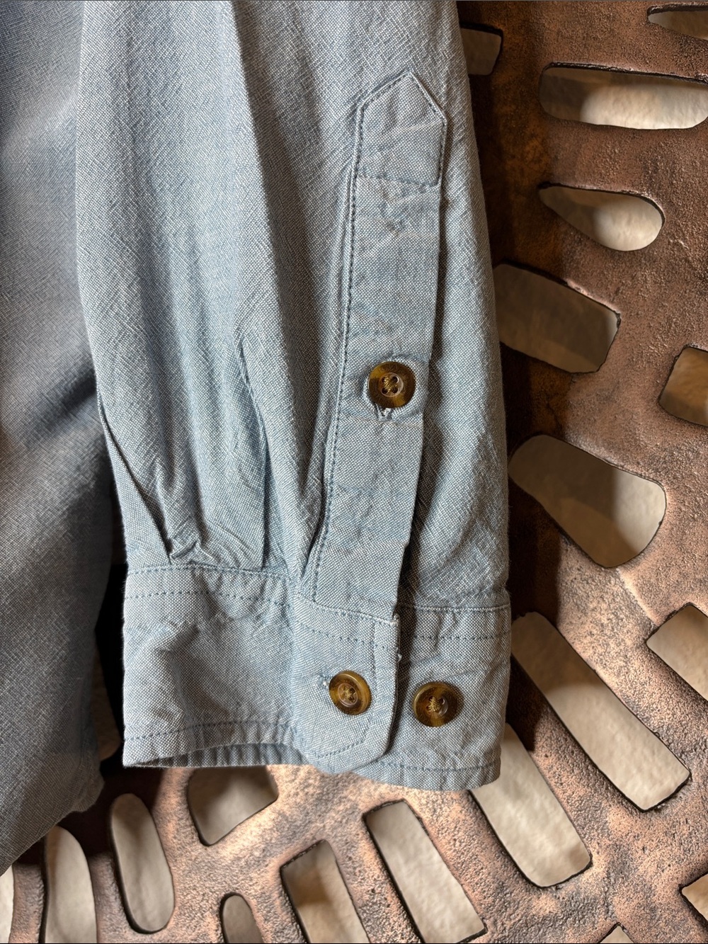 💙 Carhartt Men’s Long Sleeve Button Up Shirt Large Light Blue Cotton Workwear - Picture 2 of 10